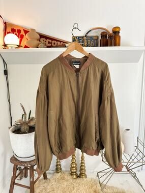Vintage 1980s Sharper Image Bomber Satin/Silk Jacket Medium